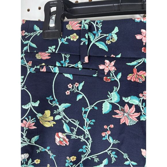 Loft floral Marissa Riviera pants size 0 measures as a 8/10 - Picture 8 of 12